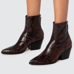 Dolce Vita Snake Print ankle booties